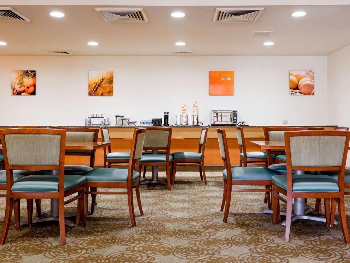 Comfort Suites Baton Rouge South I-10 Экстерьер фото
