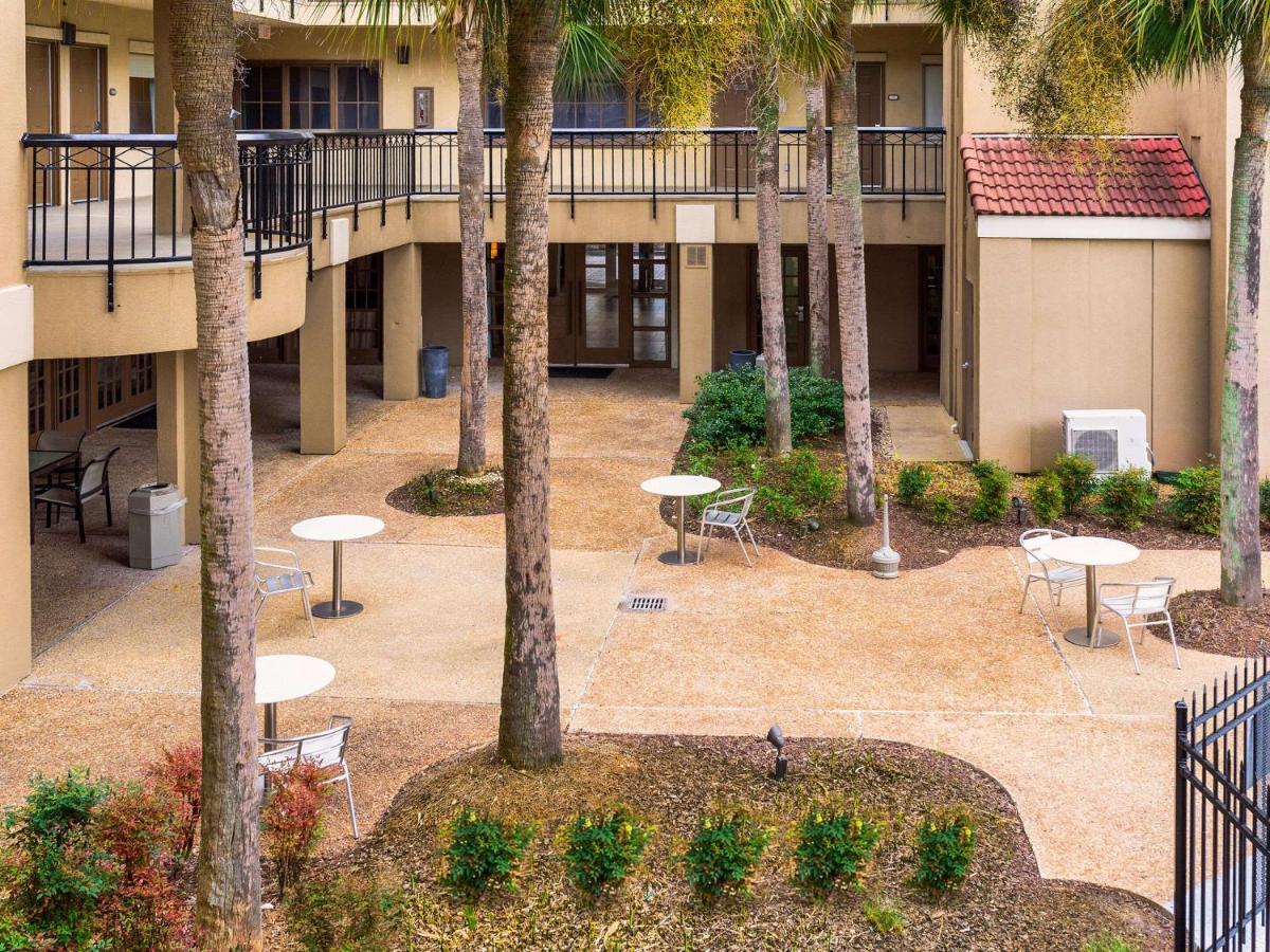 Comfort Suites Baton Rouge South I-10 Экстерьер фото