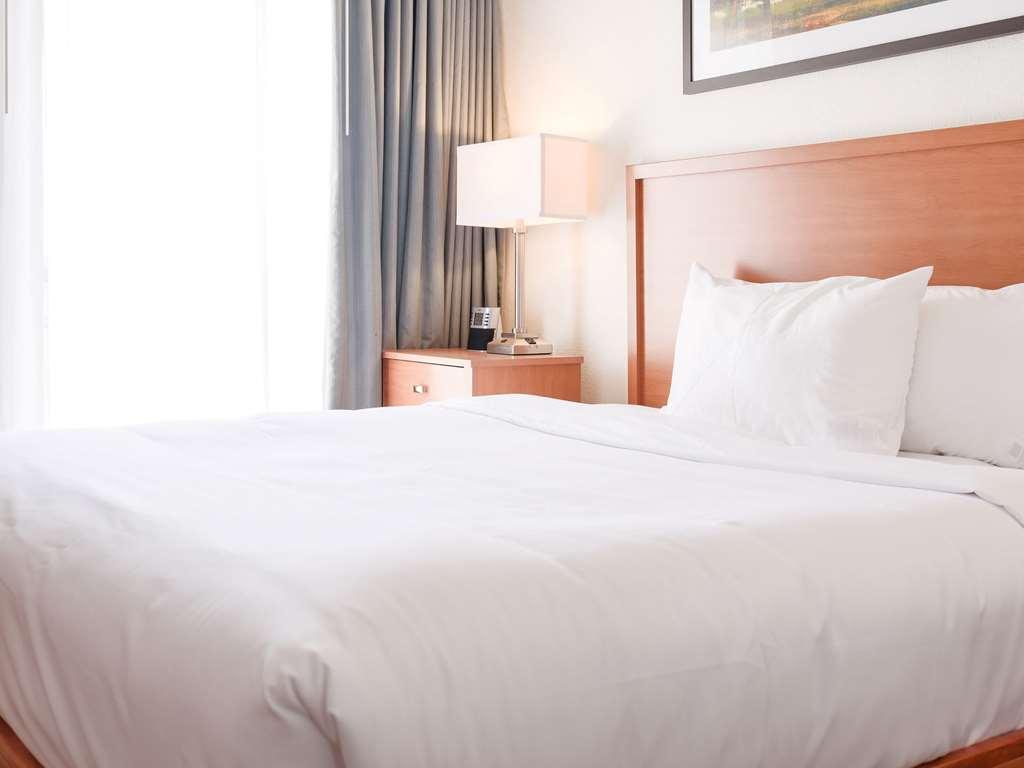 Comfort Suites Baton Rouge South I-10 Номер фото