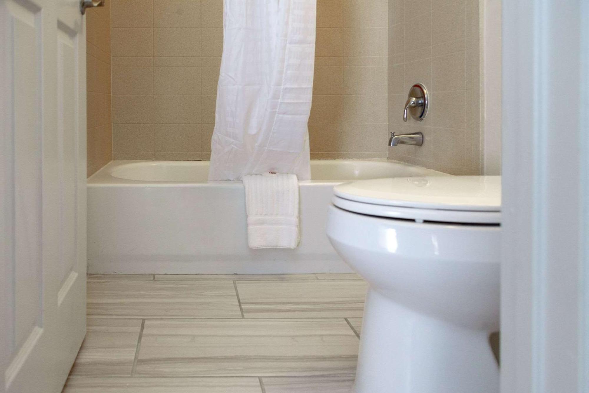 Comfort Suites Baton Rouge South I-10 Экстерьер фото