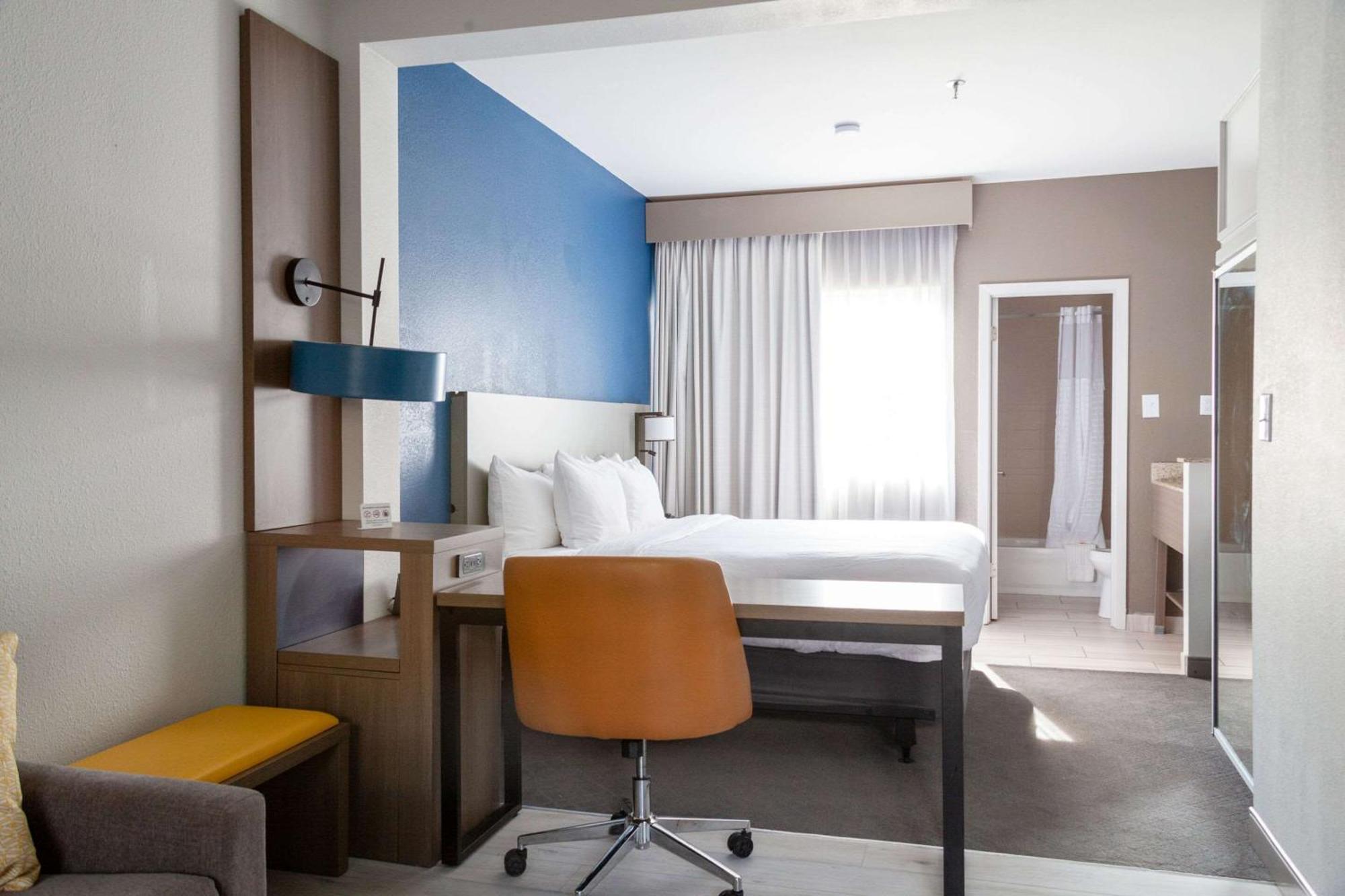 Comfort Suites Baton Rouge South I-10 Экстерьер фото