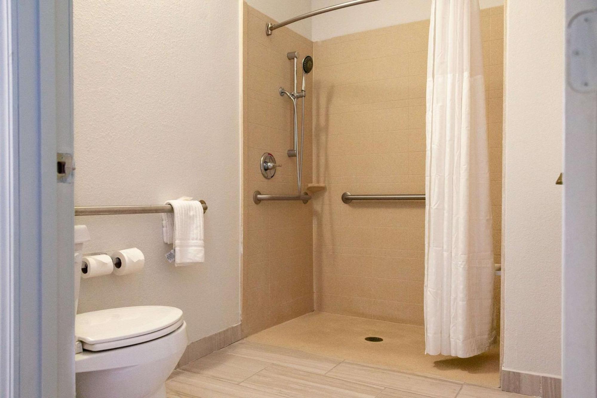 Comfort Suites Baton Rouge South I-10 Экстерьер фото