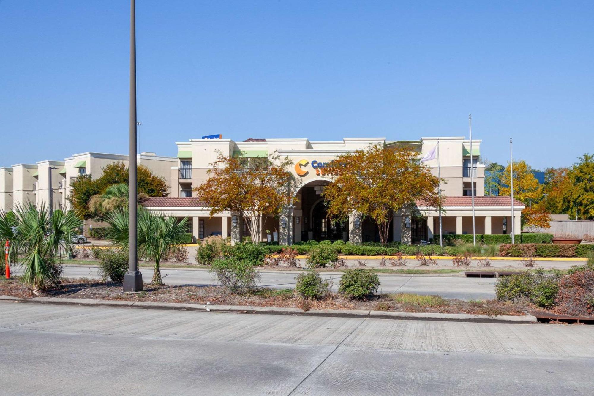 Comfort Suites Baton Rouge South I-10 Экстерьер фото